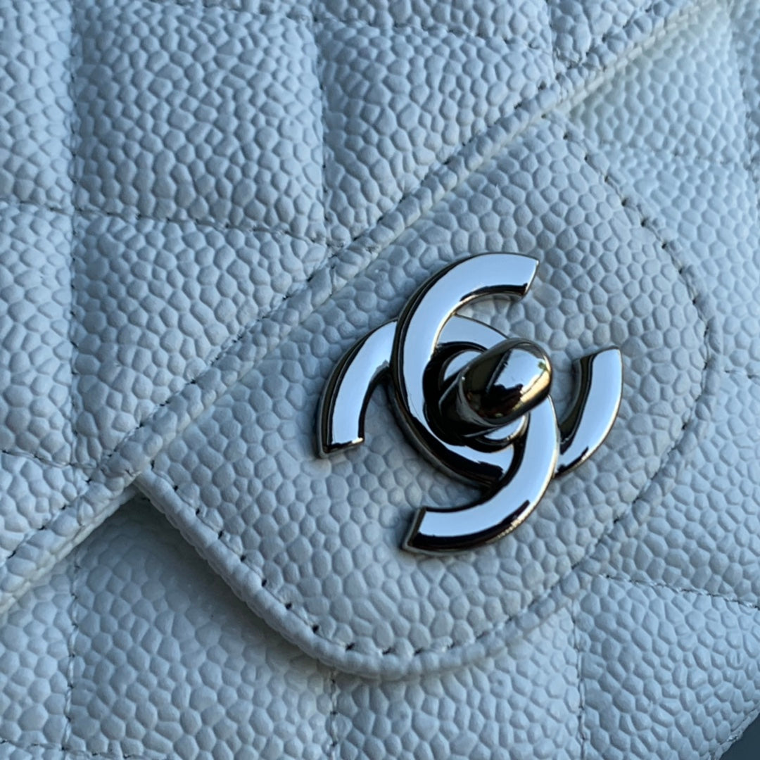 flap bag medium 25 white caviar shw