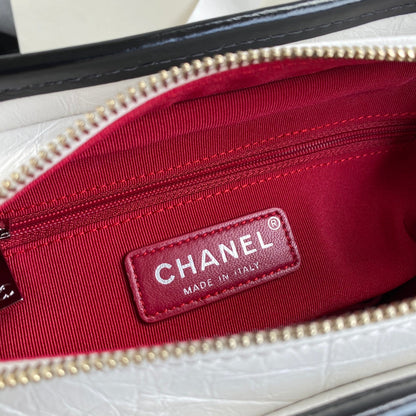 Chanel 25 Gabrielle Black White  20cm Calfskin 289506