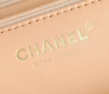 CC 24K Nano 19cm Kelly Shopper Bag Beige Patent Lambskin