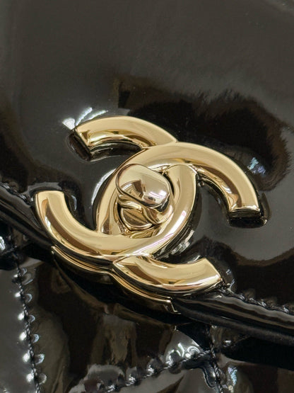 Chanel 2026 Kelly Bag 19cm Quilted Black Patent Leather